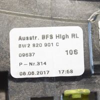 Audi A4 S4 B9 Kojelaudan tuuletussuuttimen suojalista 8W2820902