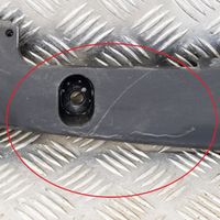 Toyota Prius (XW30) Moulure inférieure de pare-chocs arrière 7689147020