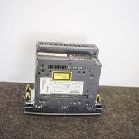 Toyota Prius (NHW20) Radio/CD/DVD/GPS-pääyksikkö 8612047240