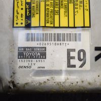 Toyota Prius (NHW20) Airbagsteuergerät 8917047390