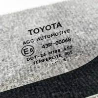 Toyota Yaris Szyba karoseryjna tylna 43R00048