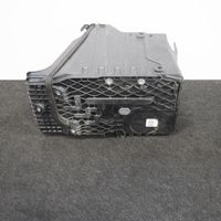 Volvo XC70 Battery box tray 31294078