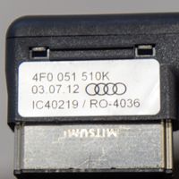 Audi A5 8T 8F Gniazdo / Złącze AUX 4F0051510K