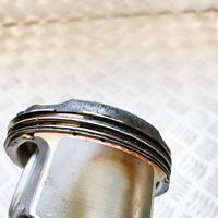 Toyota Camry Piston 0V010