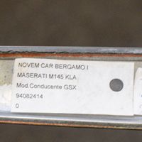 Maserati GranTurismo Dekorleiste Zierleiste Blende Handschuhfach 80335900