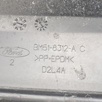 Ford Focus Välijäähdyttimen ilmakanavan ohjain BM518312AC