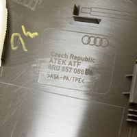 Audi Q5 SQ5 Kojelaudan hansikaslokeron lista 8R0857086B