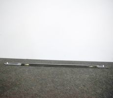 Volvo XC90 Listwa / Uszczelka szyby drzwi 