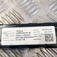 Tesla Model 3 Stellmotor Gurtverstellung Sicherheitsgurt 106813001B