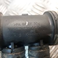 Volkswagen PASSAT B6 Moottorin vesijäähdytyksen putki/letku 3Q0121049AA