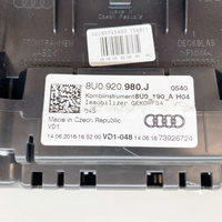 Audi Q3 8U Compteur de vitesse tableau de bord A2C99840500