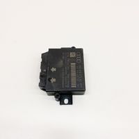 Audi Q3 8U Pysäköintitutkan (PCD) ohjainlaite/moduuli 8X0919475