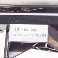 Opel Crossland X Poignée inférieure de porte avant 13484999