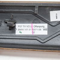 BMW 5 GT F07 Moulure/baguette de porte avant 9176971