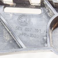 Skoda Octavia Mk3 (5E) Mocowanie narożnika zderzaka tylnego 5E9807393A