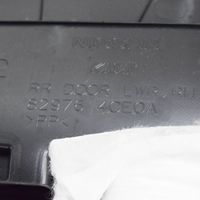 Nissan X-Trail T32 Moldura del tarjetero de la puerta trasera 829764CE0A