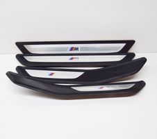 BMW 7 F01 F02 F03 F04 Garniture de protection de seuil intérieur 8046289