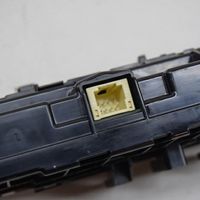 Toyota Prius (XW50) Interior fan control switch 75H679