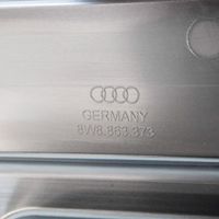 Audi A5 Sānu dekoratīvā apdare (aizmugurē) 8W8863373