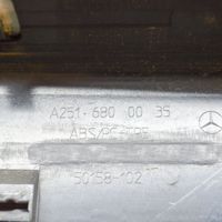 Mercedes-Benz R W251 Copertura del rivestimento del sottoporta anteriore A2516800035