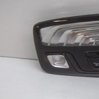 BMW 5 G30 G31 Illuminazione sedili anteriori 6848614