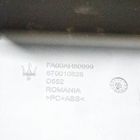 Maserati Ghibli Kojelaudan hansikaslokeron lista FA00AH80999