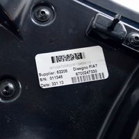Maserati Quattroporte Kojelaudan hansikaslokeron lista 6700247330