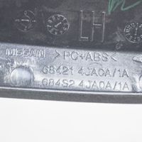 Nissan NP300 Radion/GPS-laitteen pääyksikön kehys 684S24JA1A