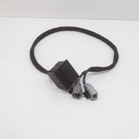 Maserati Quattroporte Câble adaptateur AUX 670017485