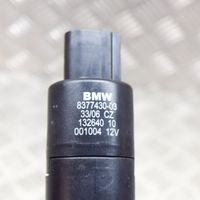 BMW 3 E92 E93 Tuulilasi tuulilasinpesimen pumppu 8377430