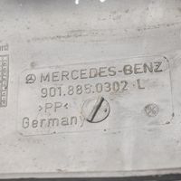 Mercedes-Benz Sprinter W901 W902 W903 W904 Takapuskurin kulmaosan verhoilu A9018850302