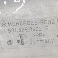 Mercedes-Benz Sprinter W901 W902 W903 W904 Takapuskurin kulmaosan verhoilu A9018850402