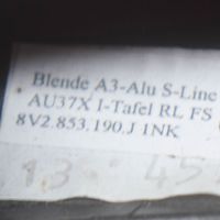Audi A3 S3 8V Kojelaudan hansikaslokeron lista 8V2853190