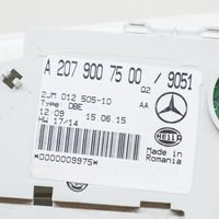 Mercedes-Benz E A207 Światło fotela przedniego 2JM012505