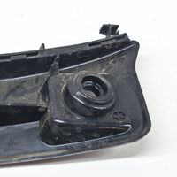 Mercedes-Benz A W176 Puskurin kannattimen kulmakannake A1768850165