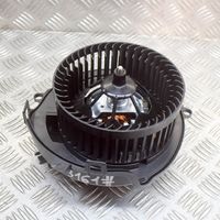 Volkswagen Golf VIII Ventola riscaldamento/ventilatore abitacolo 5WC819015A