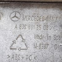 Mercedes-Benz Vito Viano W639 Lastausoven lista (muoto) A6396913508