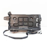 Maserati Quattroporte Support boîte de batterie 05112061AK