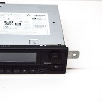 Mercedes-Benz Sprinter W907 W910 Panel / Radioodtwarzacz CD/DVD/GPS A9078209600