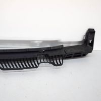 Volkswagen Golf VII Soporte de montaje del parachoques trasero 5G6807863C