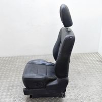 Mitsubishi Pajero Fotel przedni kierowcy 