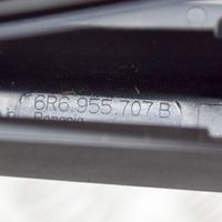 Volkswagen Golf VII Brazo del limpiaparabrisas trasero 6R6955707B