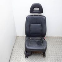 Mitsubishi Pajero Fotel przedni pasażera 