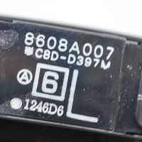 Mitsubishi Pajero Interruttore di controllo dell’alzacristalli elettrico C8DD397M