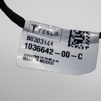Tesla Model X Muut laitteet 103664200C