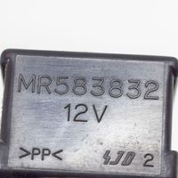 Mitsubishi Pajero Inne wyposażenie elektryczne MR583832