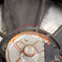 Honda CR-V Jäähdyttimen jäähdytinpuhaltimen suojus 2635005510