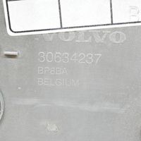 Volvo S60 Garniture de hayon 30634237