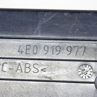 Audi A8 S8 D3 4E Unité / module navigation GPS 4E0919977