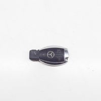 Mercedes-Benz E A207 Užvedimo raktas (raktelis)/ kortelė 